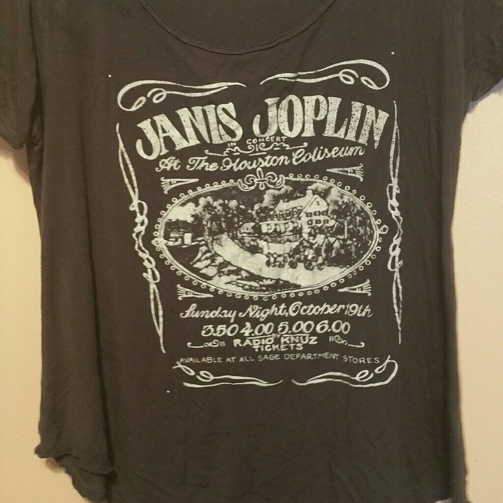Grey tshirt